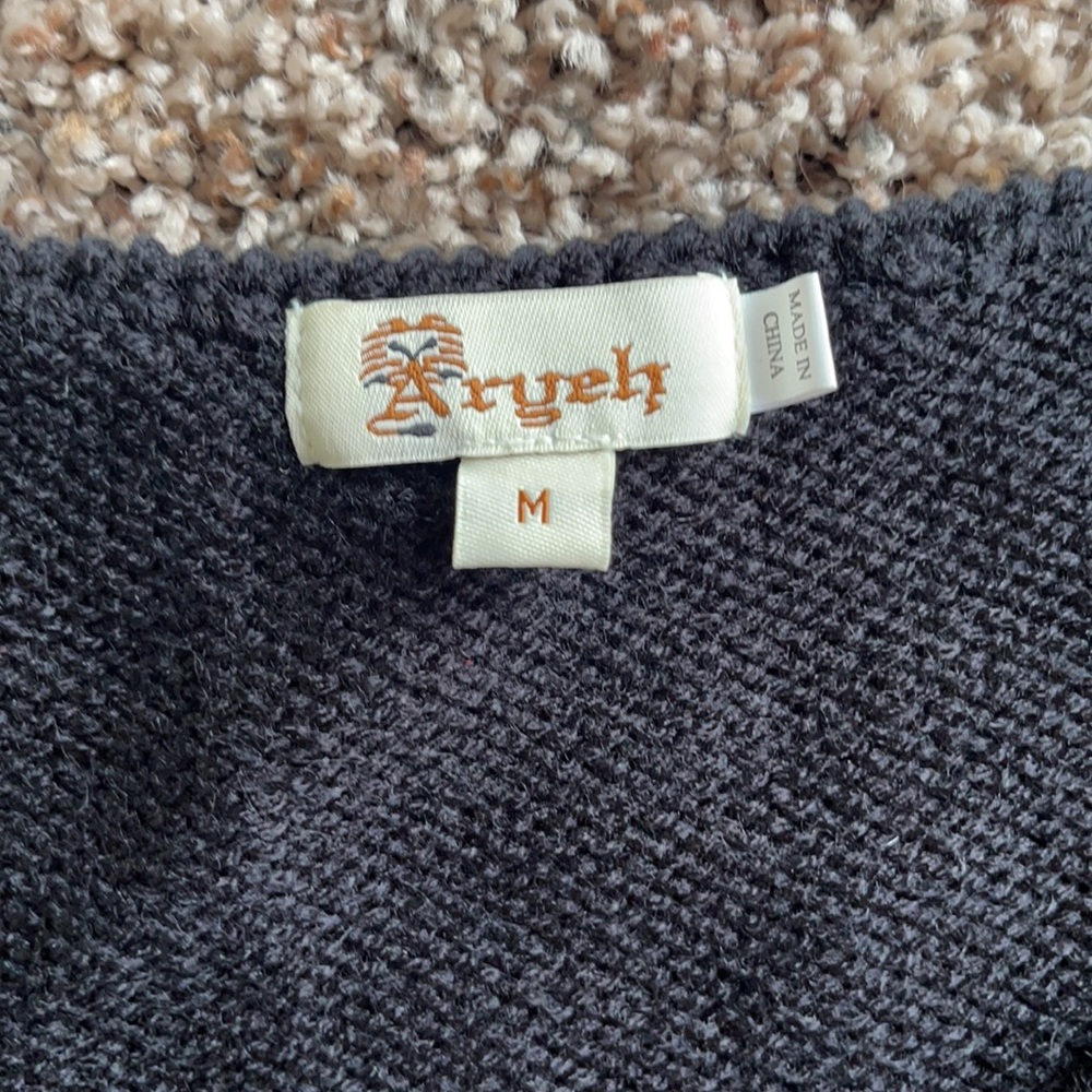 Cute Sweater! - Picture 2 of 3